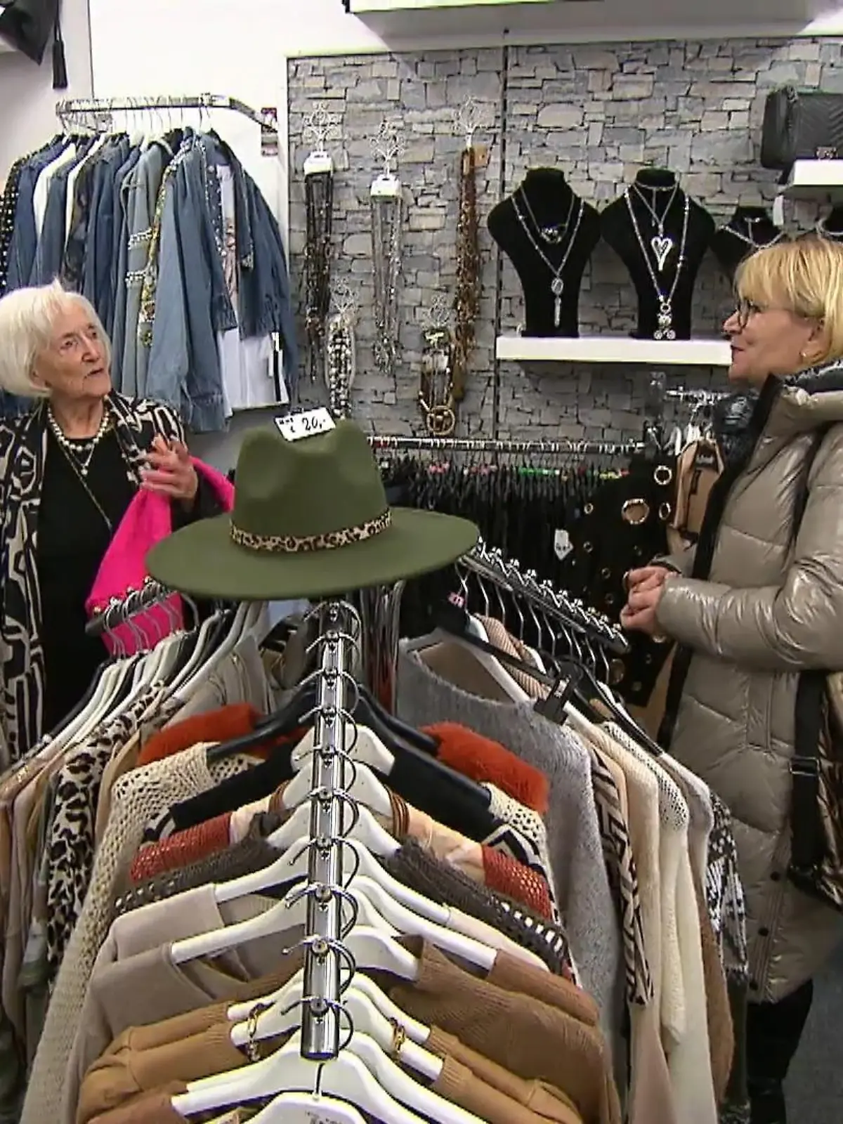 Bild zu: "Boutique-Besitzerin mit 92 Jahren"