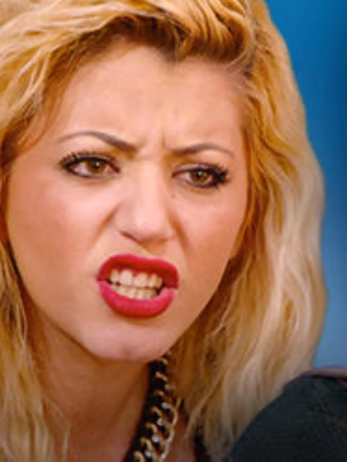 Sendung 1 - Xhenet und Tereza Zeneli + Mandy Capristo
