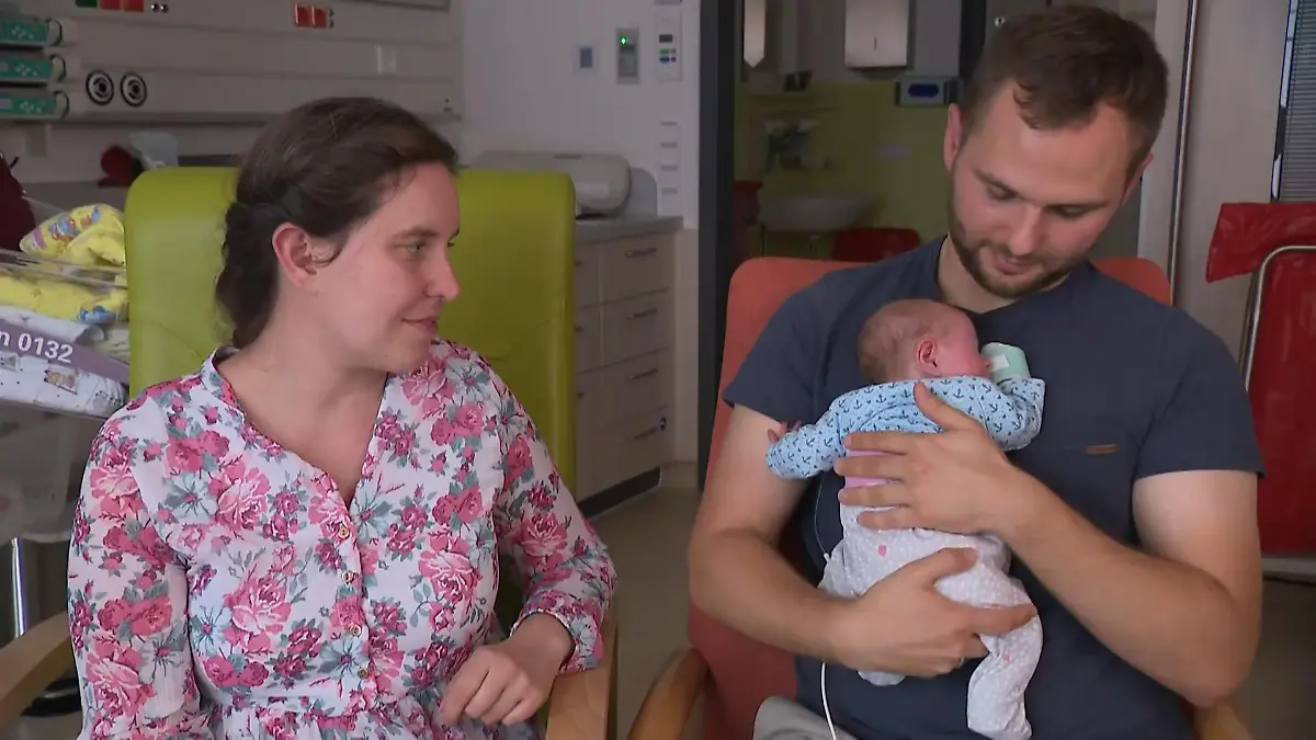 So lebt Frühchen Elisabeth mit Mini-Herzschrittmacher Transplantations-Sensation!