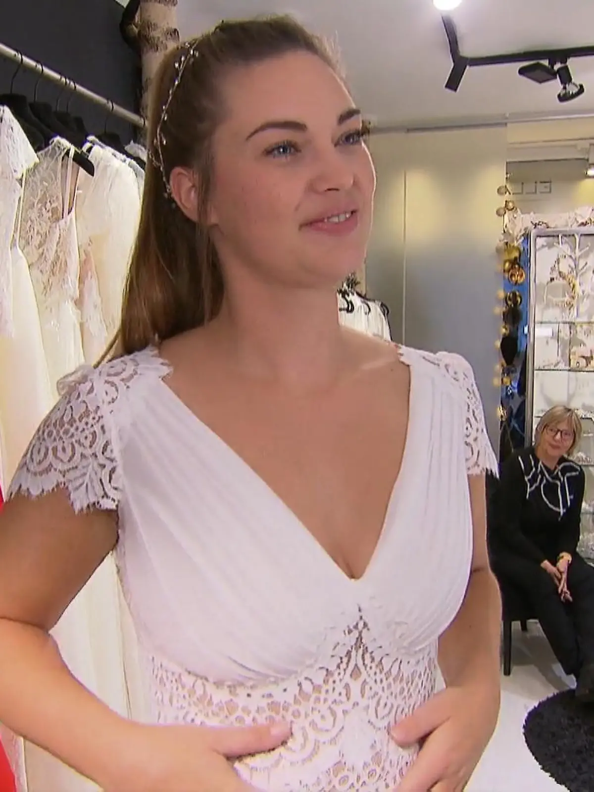 Bild zu: "RTL-Reporterin Anna auf der Suche nach ihrem Brautkleid"