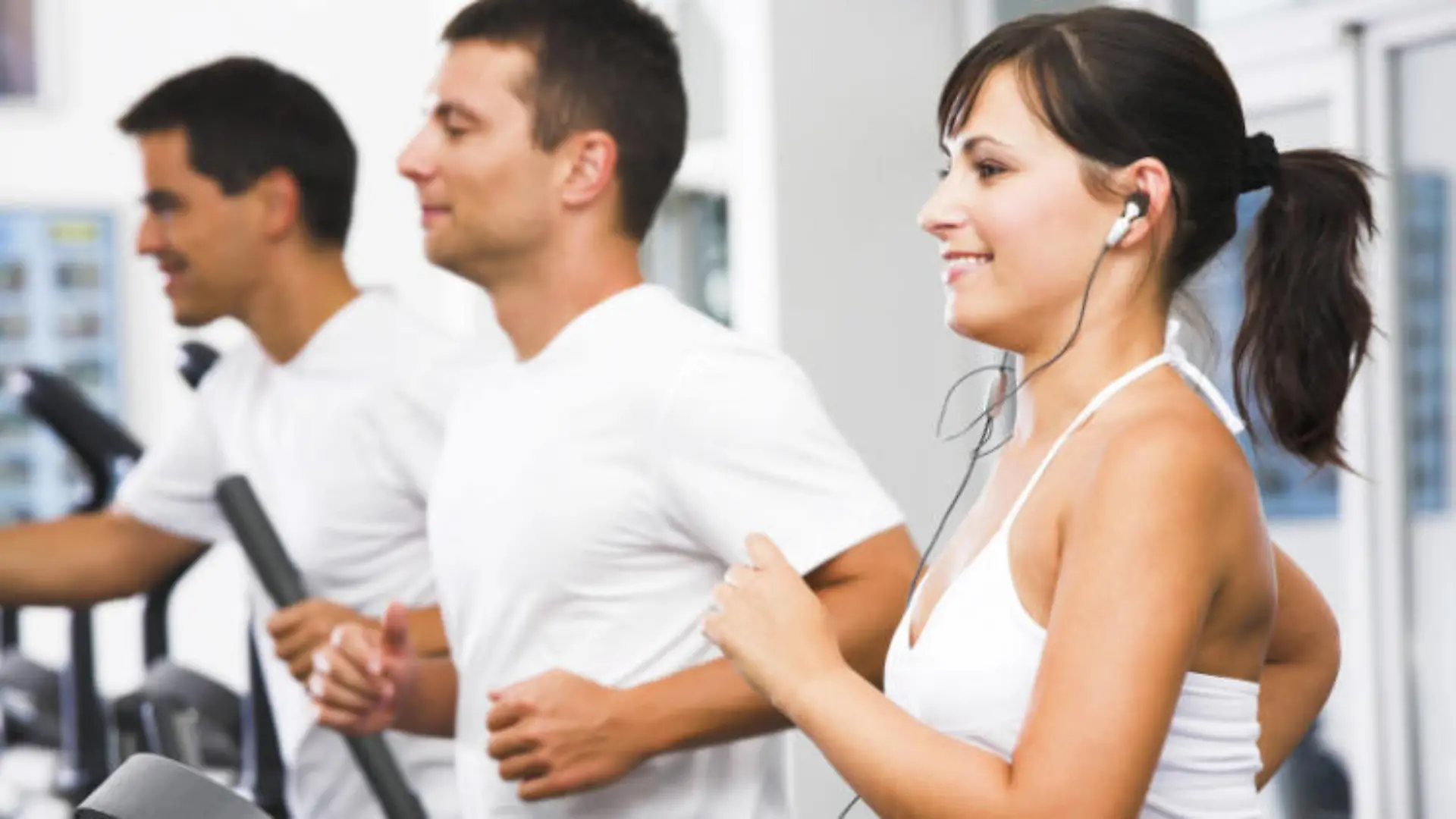 Achtung, Abzocke im Fitnessstudio Worauf Sie bei Vertragsabschluss achten sollten!