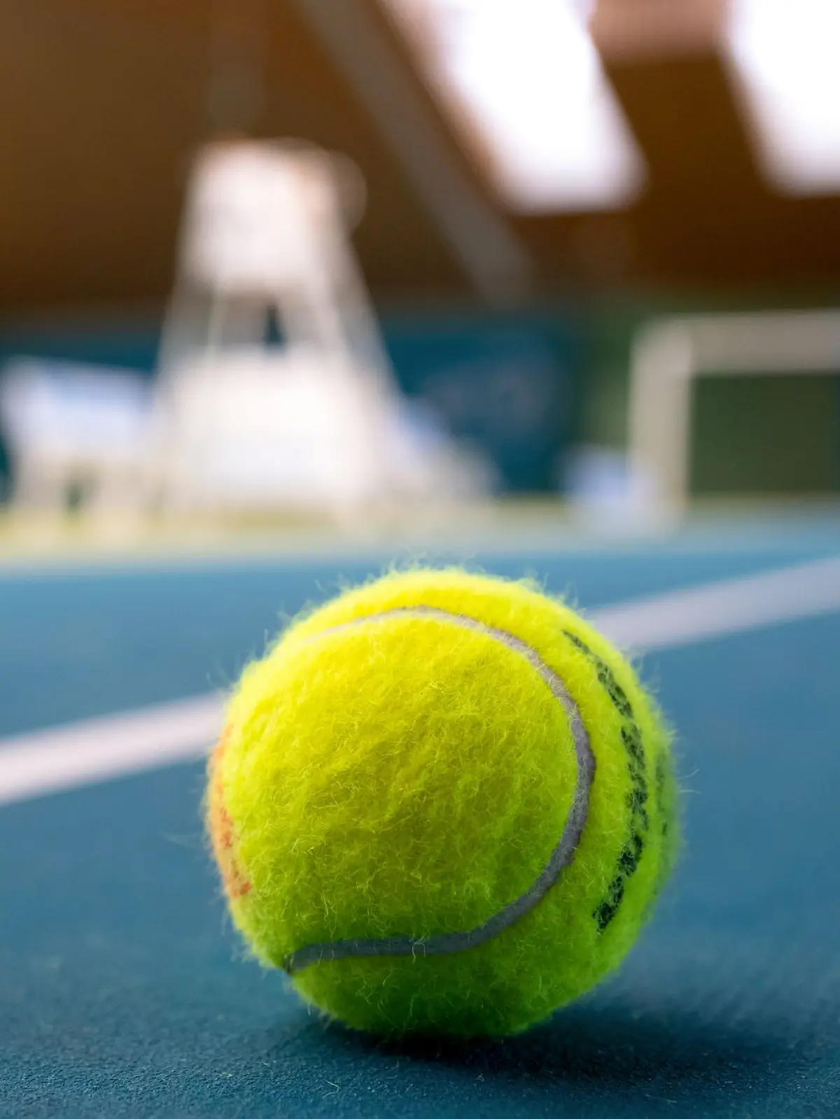Bild zu: "Tragödie im ersten Training nach Ostern! Luigi (15) stirbt beim Tennis"