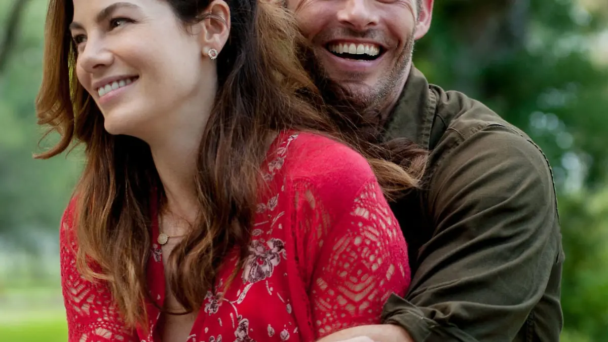 644 James Marsden and Michelle Monaghan star in Relativity Media's THE BEST OF ME.© 2014 Best of Me Productions, LLC All Rights Reserved. Photo Credit: Gemma LaMana