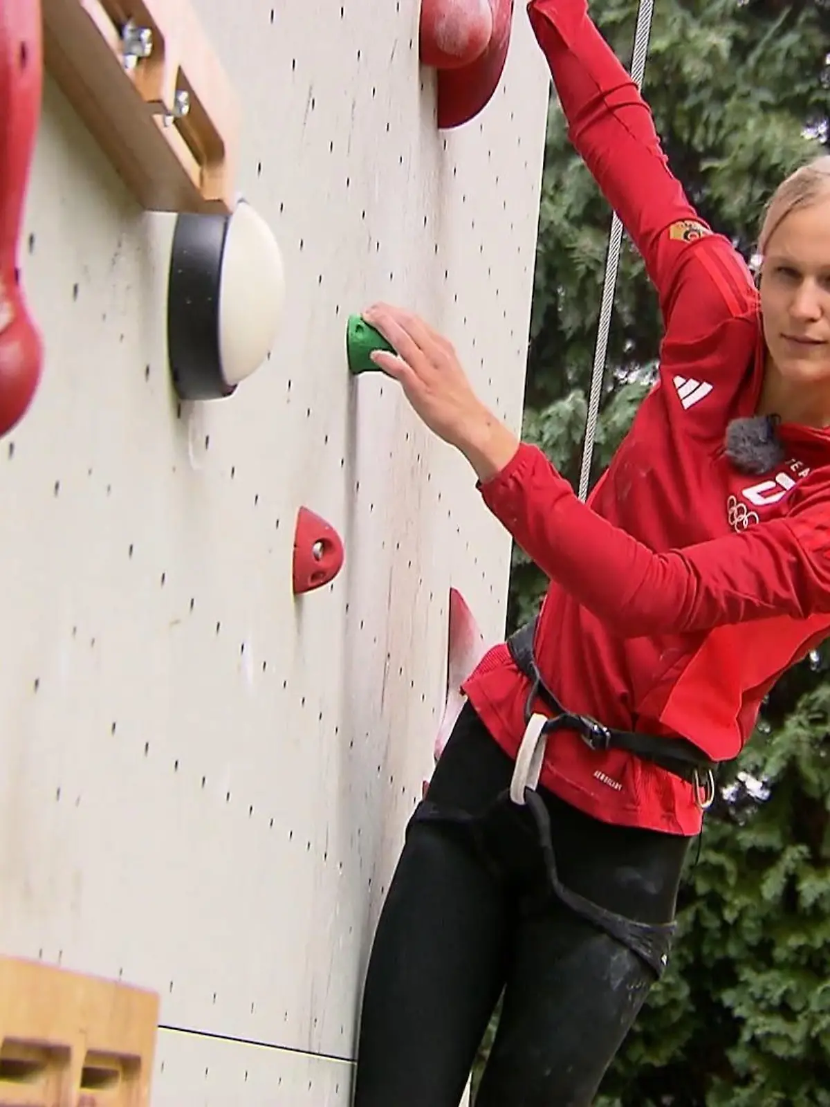 Bild zu: "Speedkletterin mit 16 Jahren"