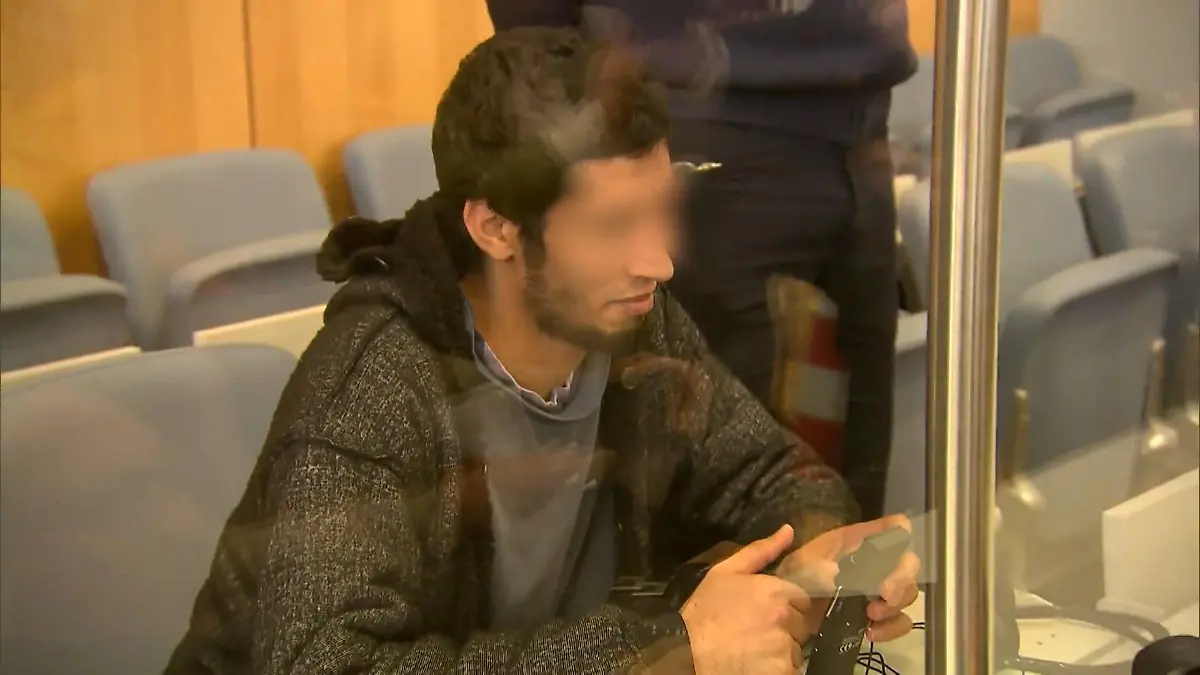 Urteil vor Gericht – Terroranschlag in Solingen Richter stellt besondere Schwere der Schuld fest