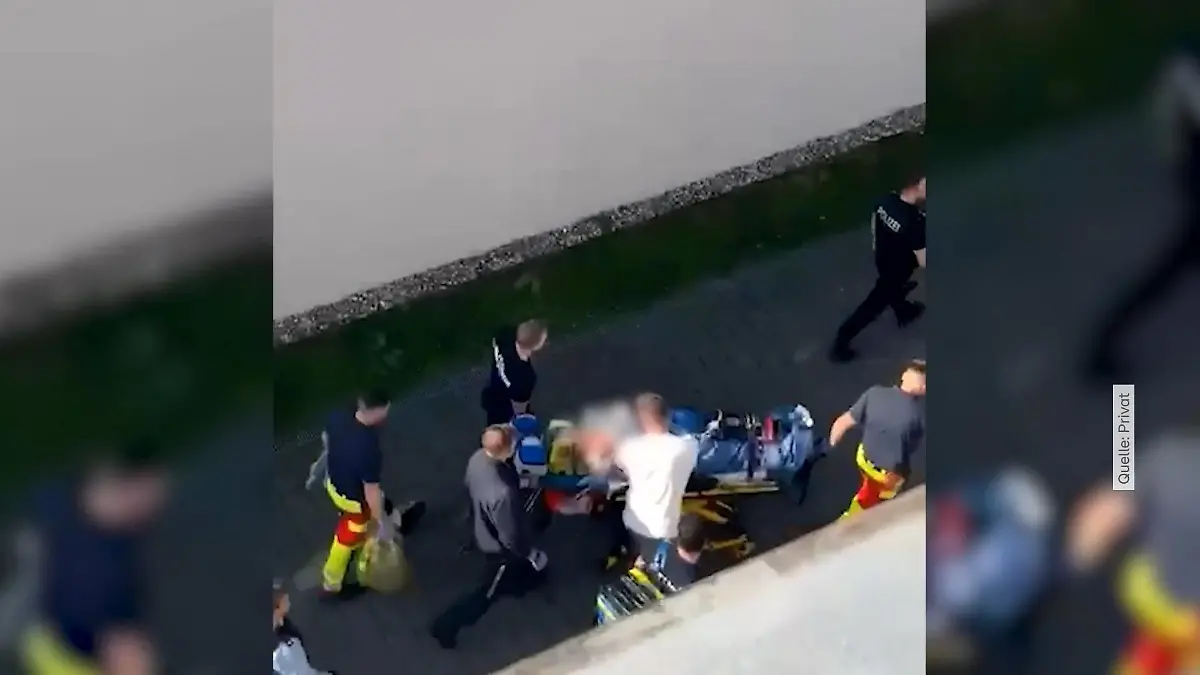 Neue Ermittlungen zur Messerattacke an Berufskolleg 17-Jähriger soll islamistischen Hintergrund haben