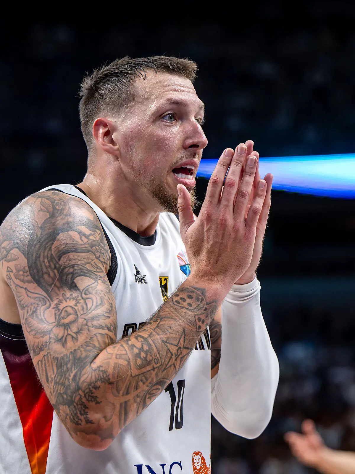 Bleiben die deutschen Basketballer um Daniel Theis bei der EM 2025 auf Erfolgskurs? RTL überträgt Deutschland gegen Slowenien LIVE in TV und Stream