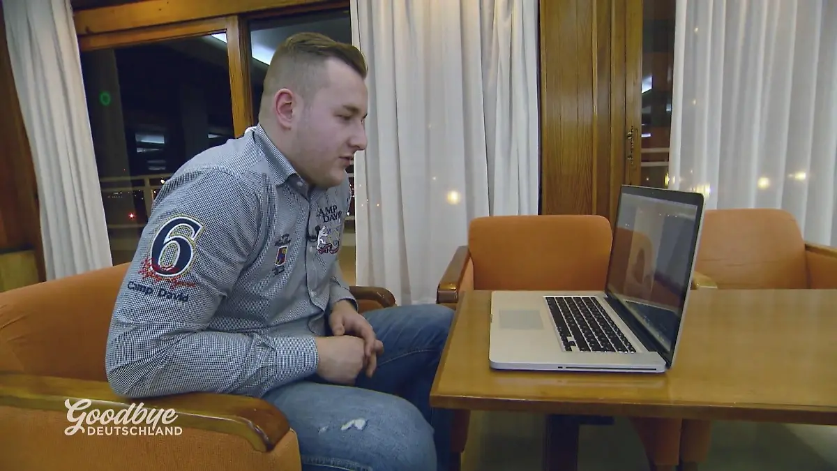 Damian vermisst seinen Papa Tränen am Bildschirm
