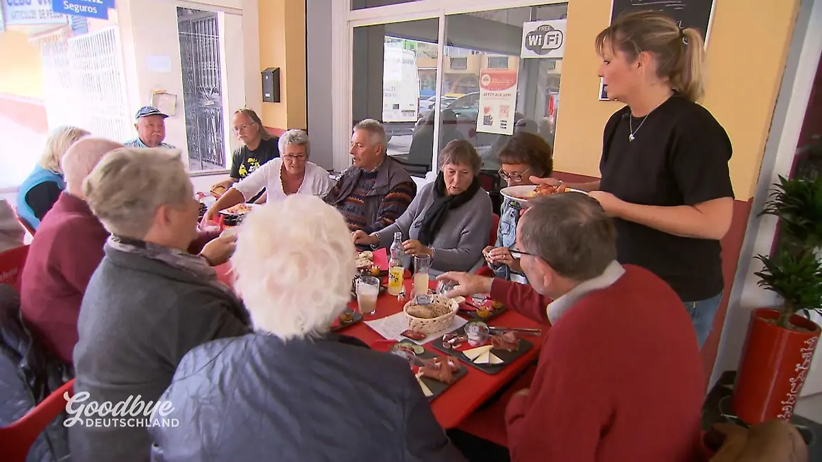 Das Café brummt an der Costa del Sol Erfolg für Andrea und René