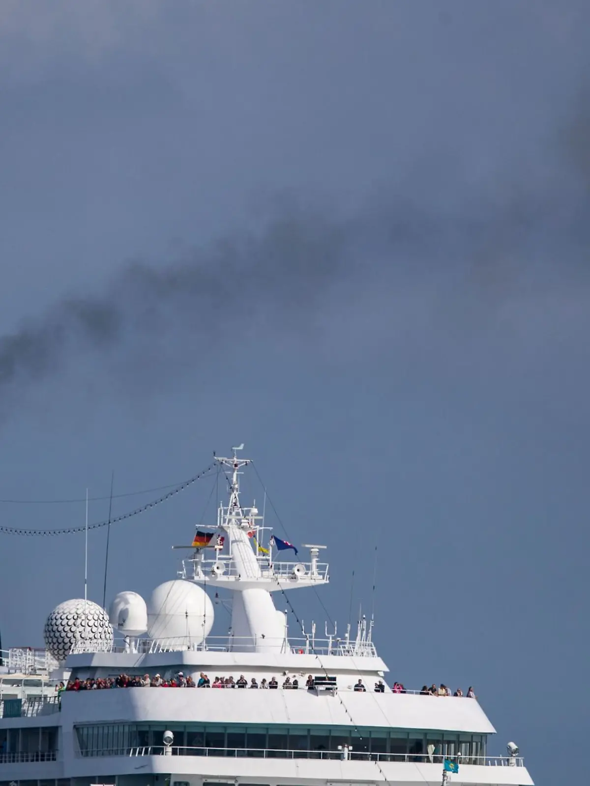 Bild zu: "Zu langsam für die Klimakrise? Nabu kritisiert Kreuzfahrtindustrie"