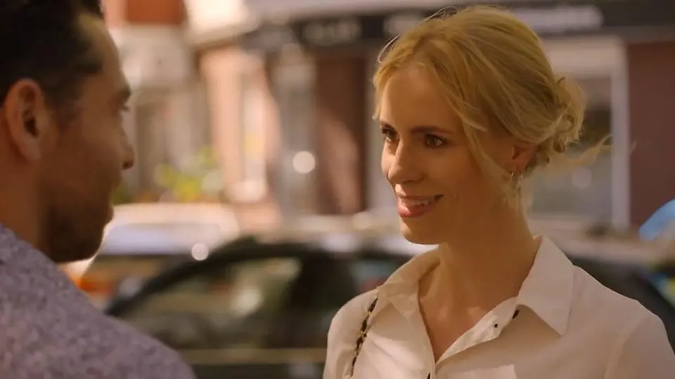GZSZ-Wochenvorschau Teil 2: Heiraten? Hat Zoe da richtig gehört?