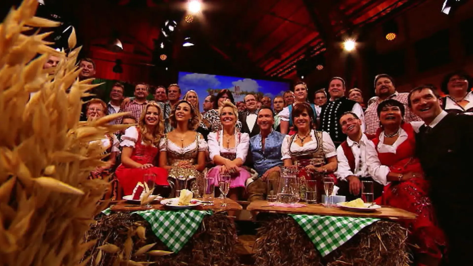 Prominente Fans blicken zurück 10 Jahre Bauer sucht Frau - Das große Jubiläum