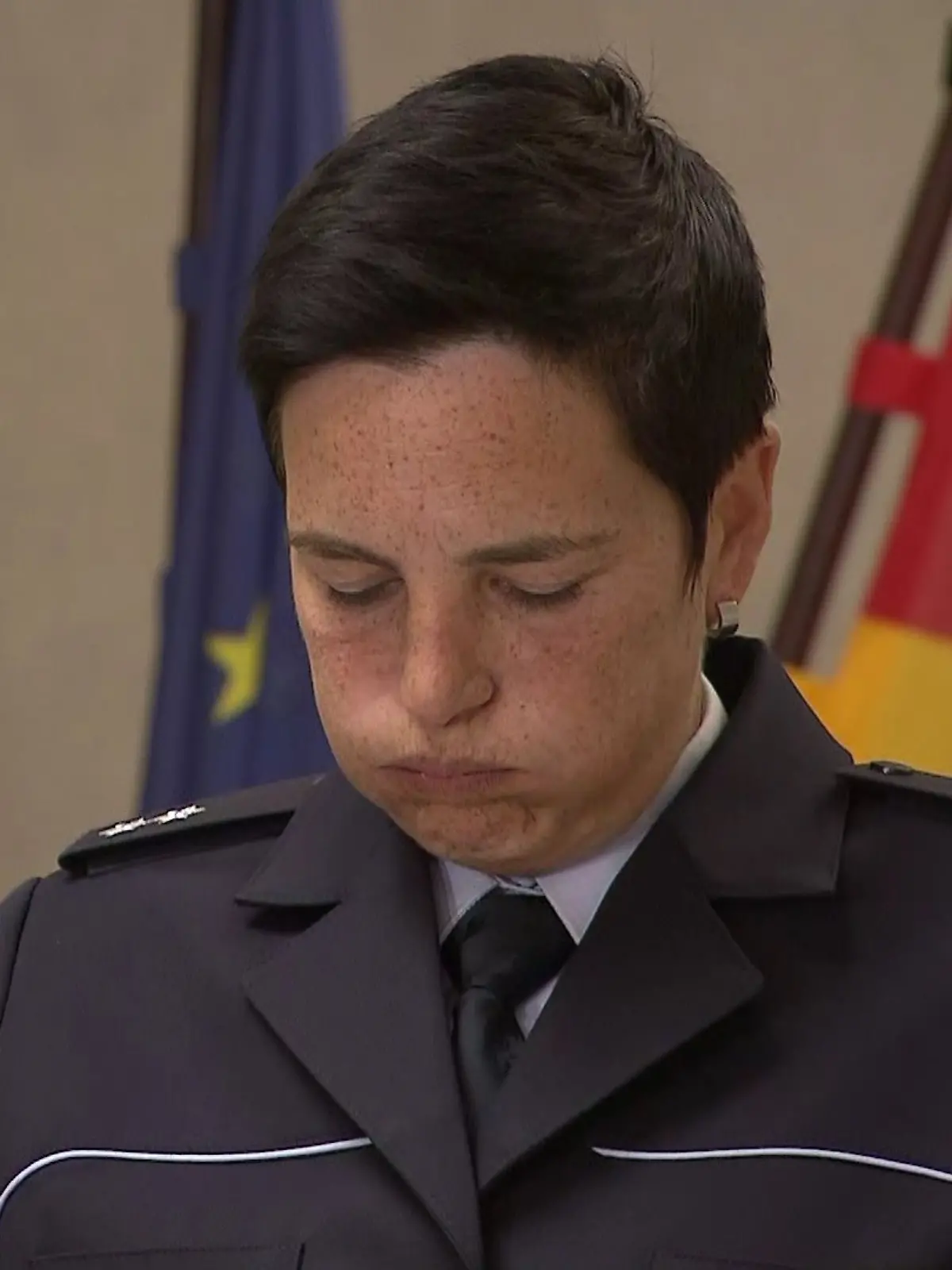 Ein 18-Jähriger soll einen Zwölfjährigen absichtlich überfahren haben. Im RTL-Interview ringt selbst die Polizeisprecherin um Fassung.