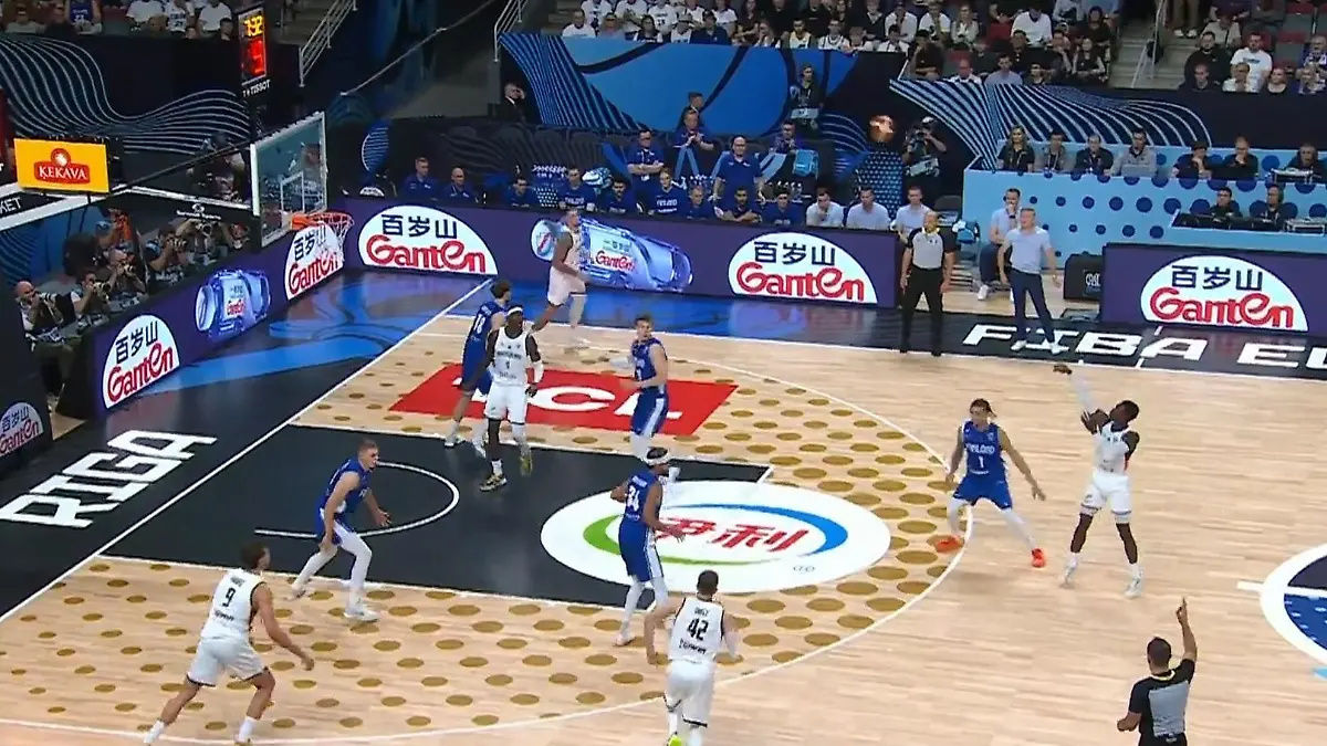 EM-Gold zum Greifen nah! Deutsche Basketballer ziehen ins Finale ein DBB vs. Finnland: Die Top-Momente!