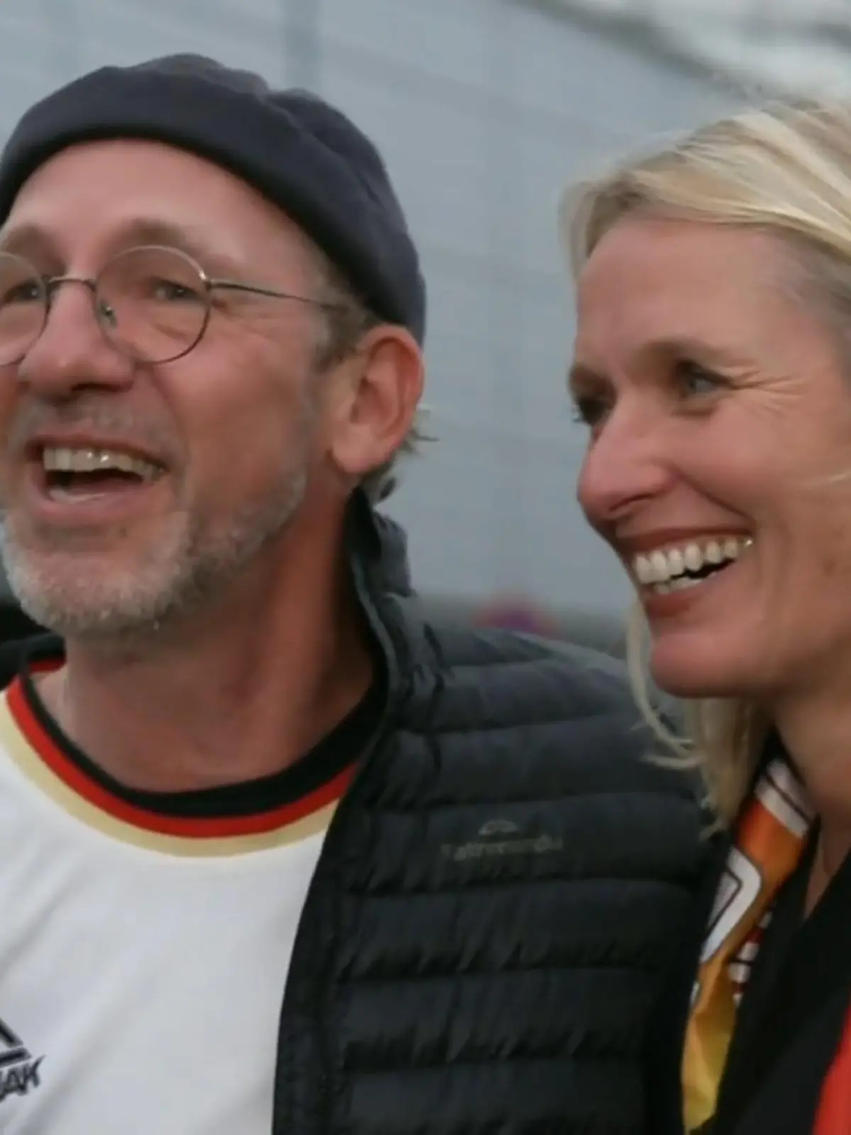 Bild zu: "„Kann ich mir was abschauen!" Franz Wagners Eltern feiern Finaleinzug des DBB-Teams"