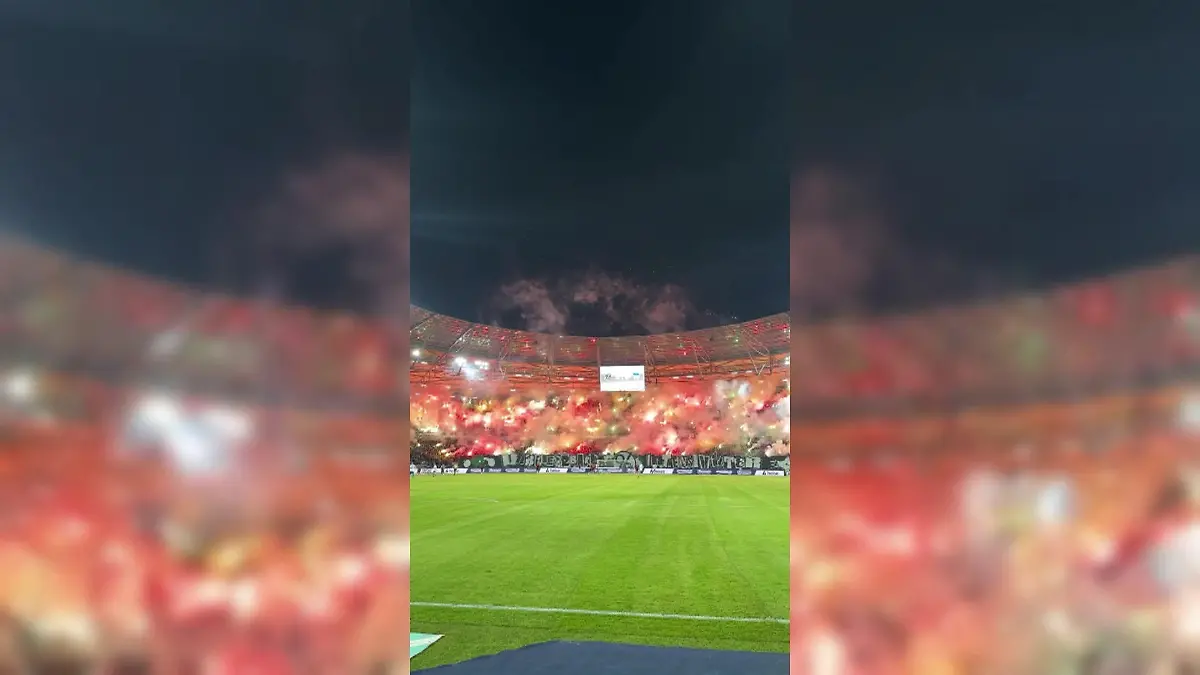 Hannover-Fans lassen die Tribüne leuchten Beeindruckende Choreo!