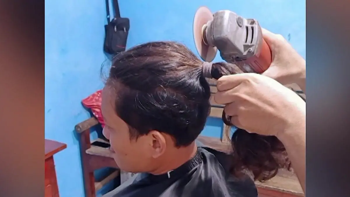 Frisur per Flex! Haarstylist nutzt Schleifmaschine – und rutscht ab! Lebensgefährlicher Haarschnitt
