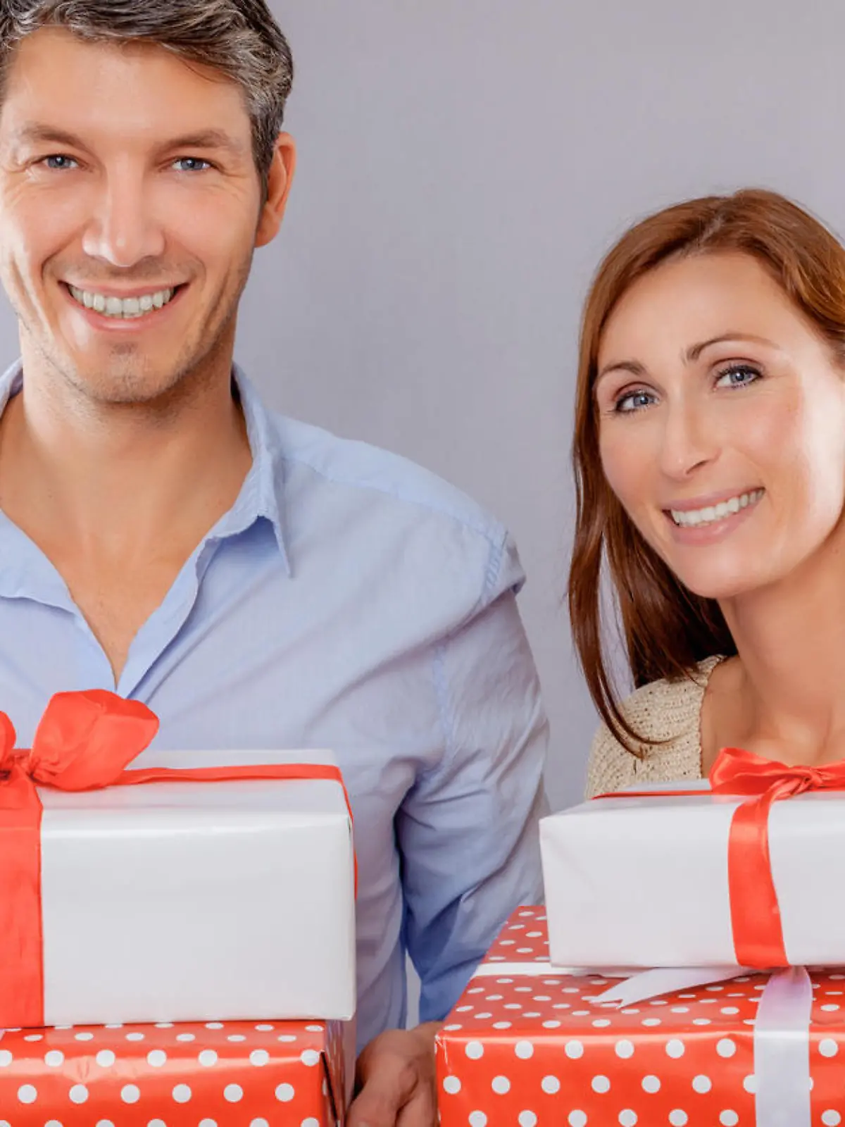 Bild zu: "Geschenke richtig einpacken"