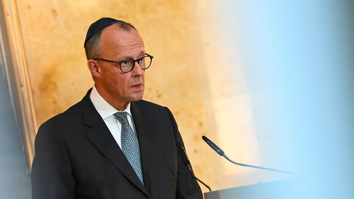 Friedrich Merz sind beim Besuch einer Synagoge in München die Tränen gekommen.