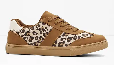 Sneaker mit Leo-Print