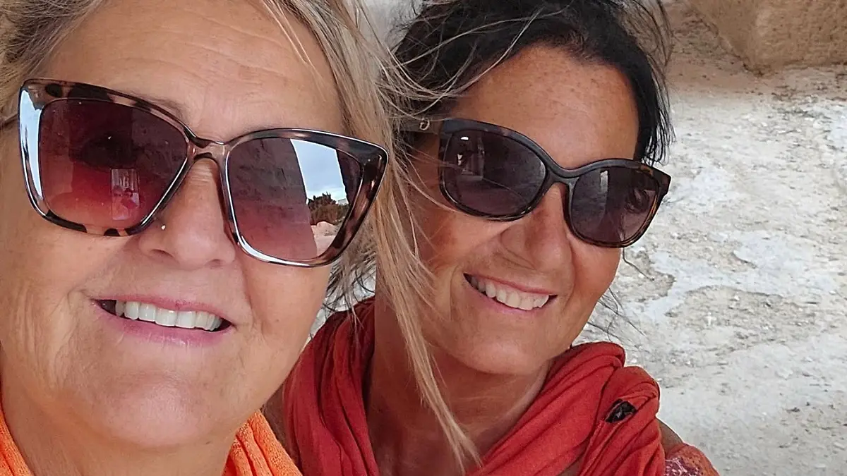 Zusammen machten die Freundinnen Urlaub in Portugal. 