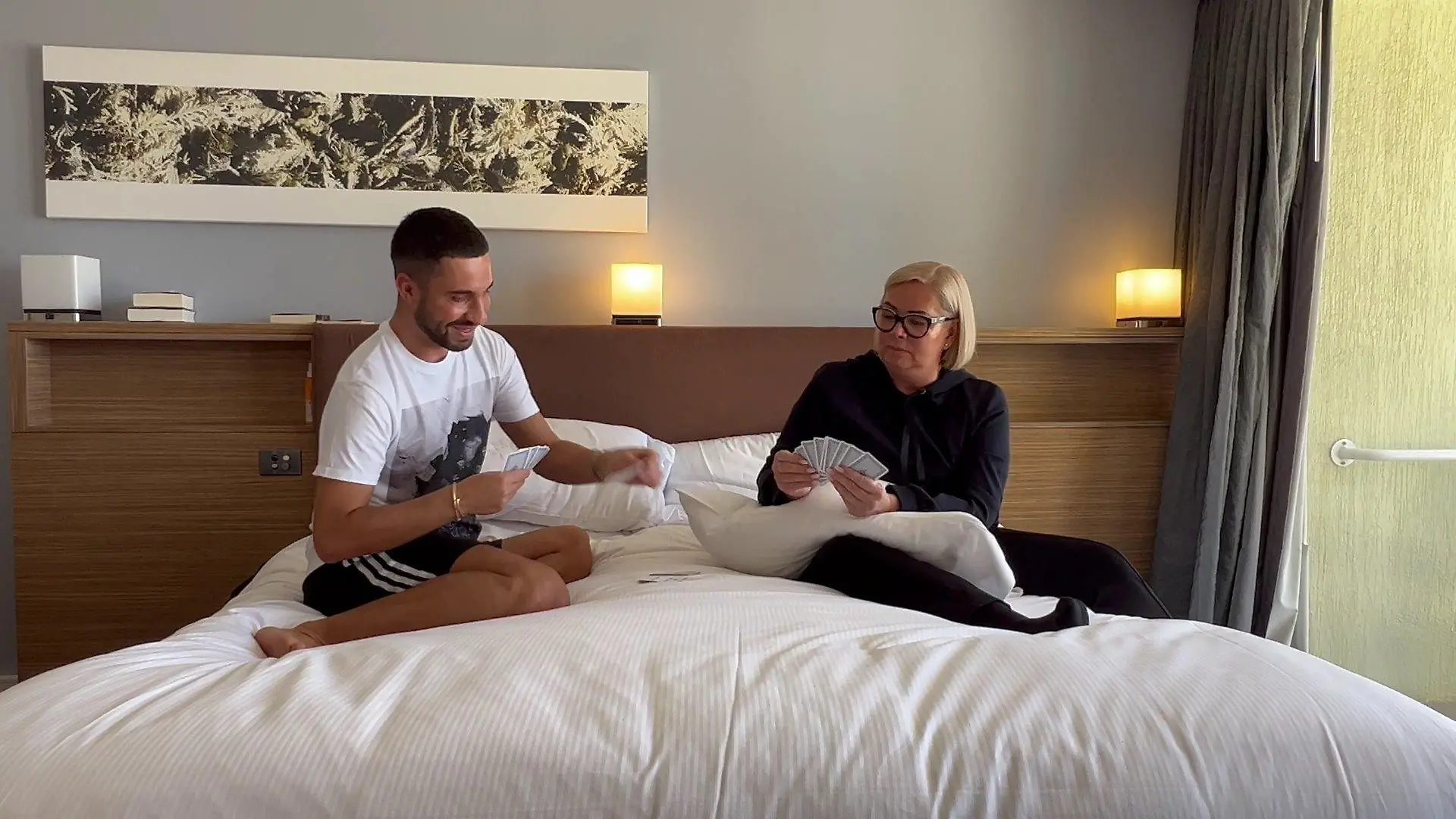 Das machen die Dschungelstars in der Quarantäne Gaga im Hotelzimmer!
