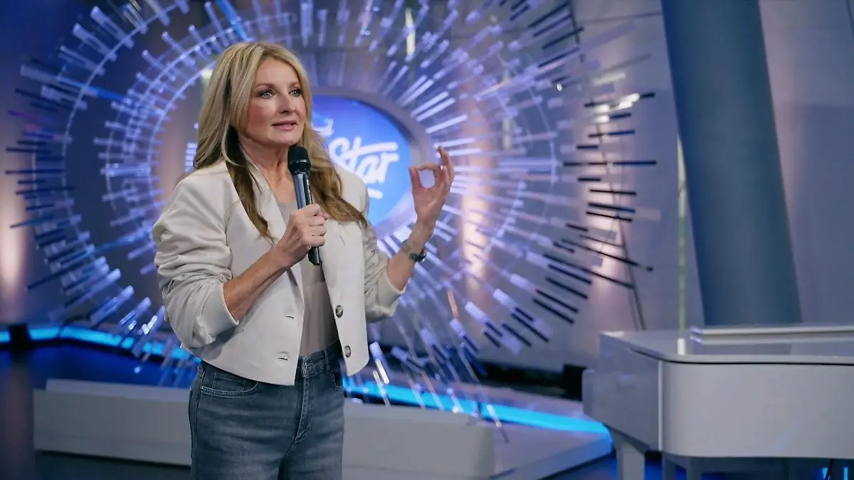 Frauke Ludowig probiert sich als Kandidatin Erster Arbeitstag der DSDS-Jury
