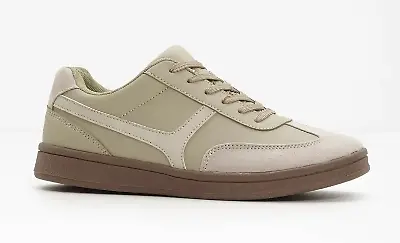 Sneaker in Mattschilf/Natur