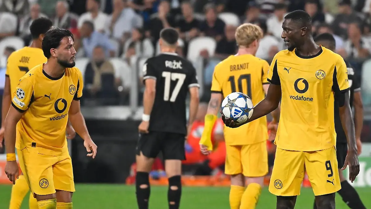 Fehlende Cleverness und Star-Allüren! BVB verspielt spät zwei Punkte Elfmeter-Chaos in Turin