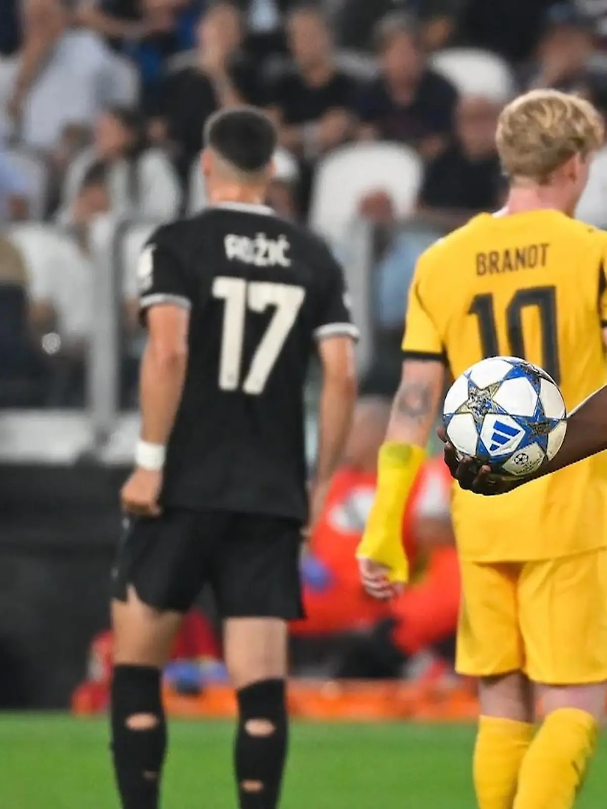 Bild zu: "Fehlende Cleverness und Star-Allüren! BVB verspielt spät zwei Punkte"