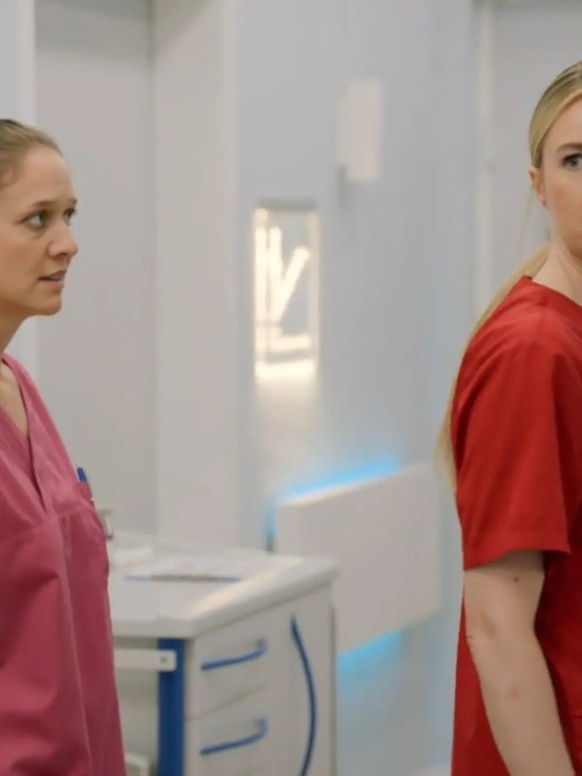 Bild zu: "Jessica holt im Krankenhaus eine schlimme Erinnerung ein"