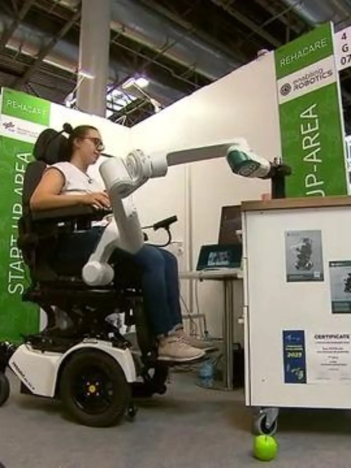 Bild zu: "REHACARE will mit Innovationen unterstützen"