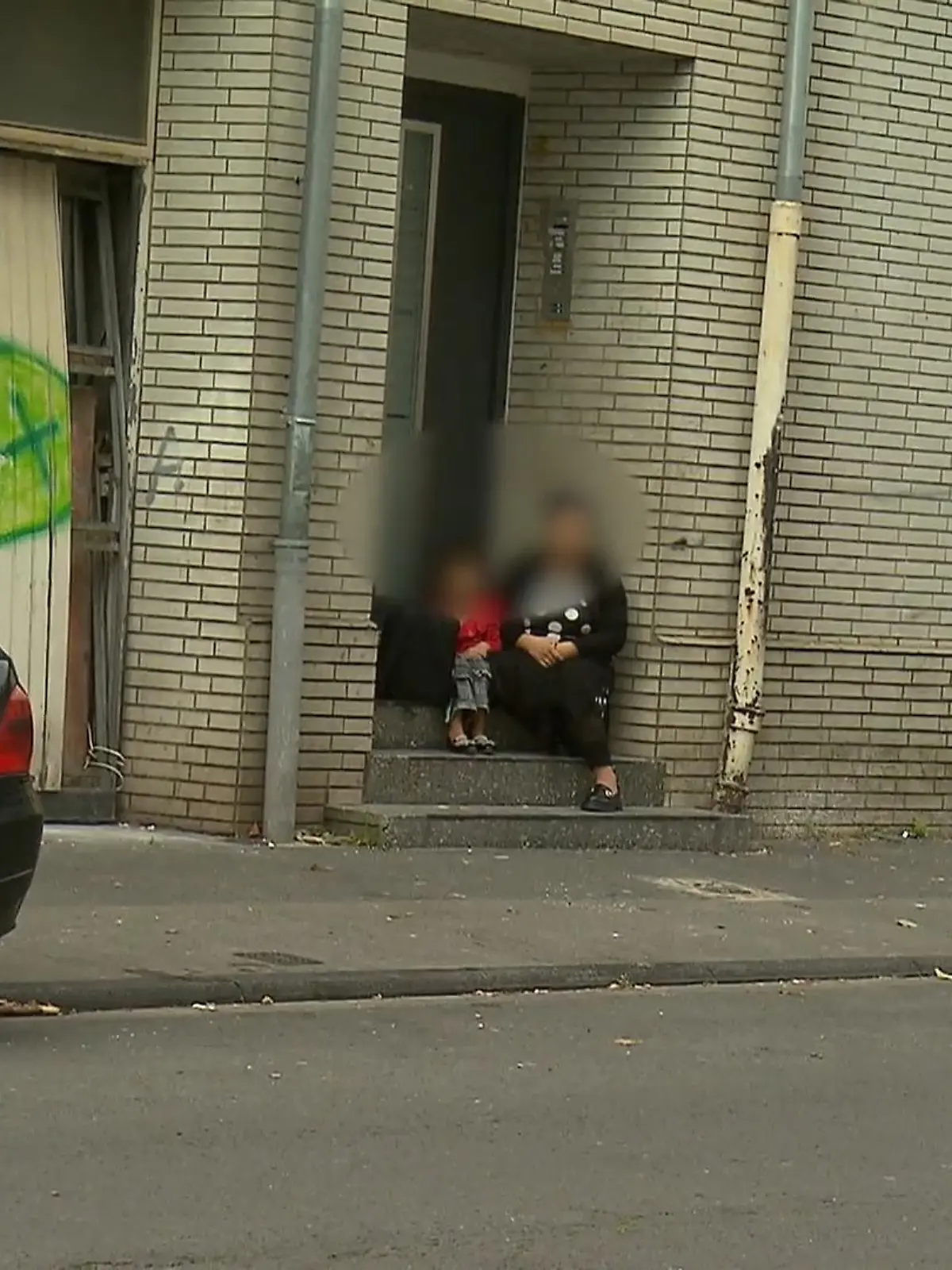 Bild zu: "Oft Sozialleistungen statt Arbeit"