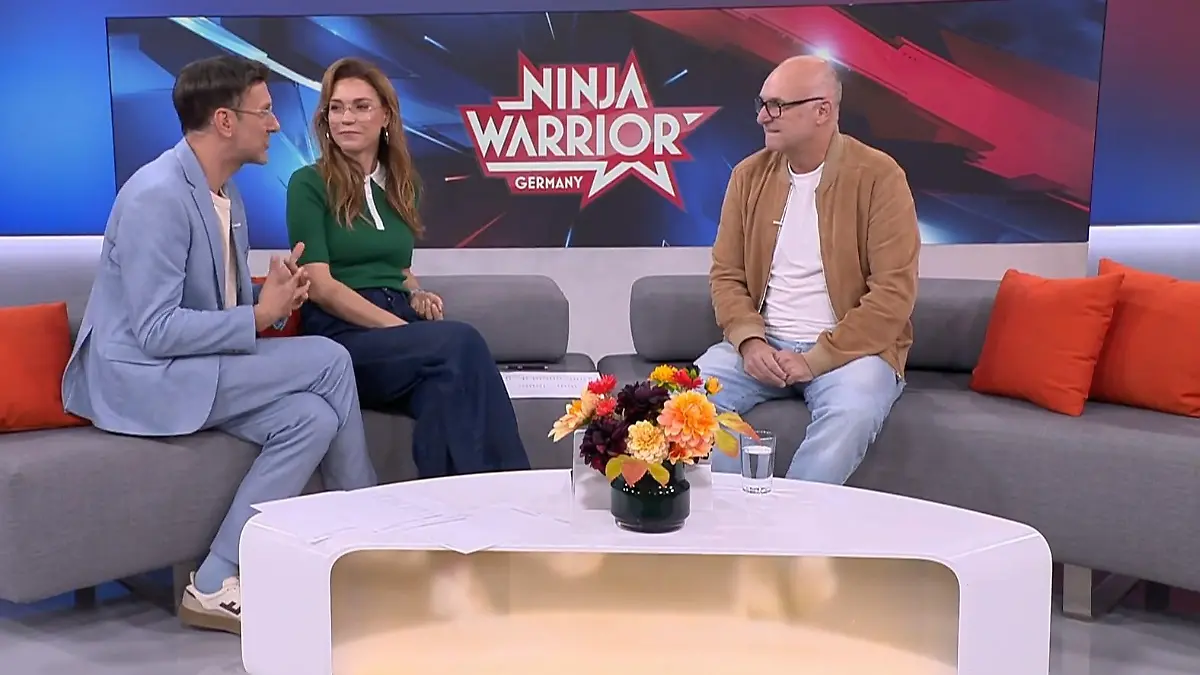 Frank Buschmann mit Annett Möller und Simon Beeck 
