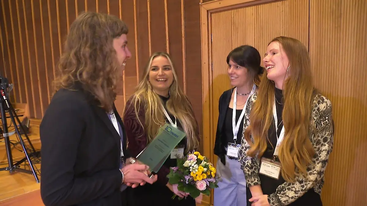 Feministisches Filmkollektiv gewinnt Medienkompetenzpreis Chancengleichheit im Film