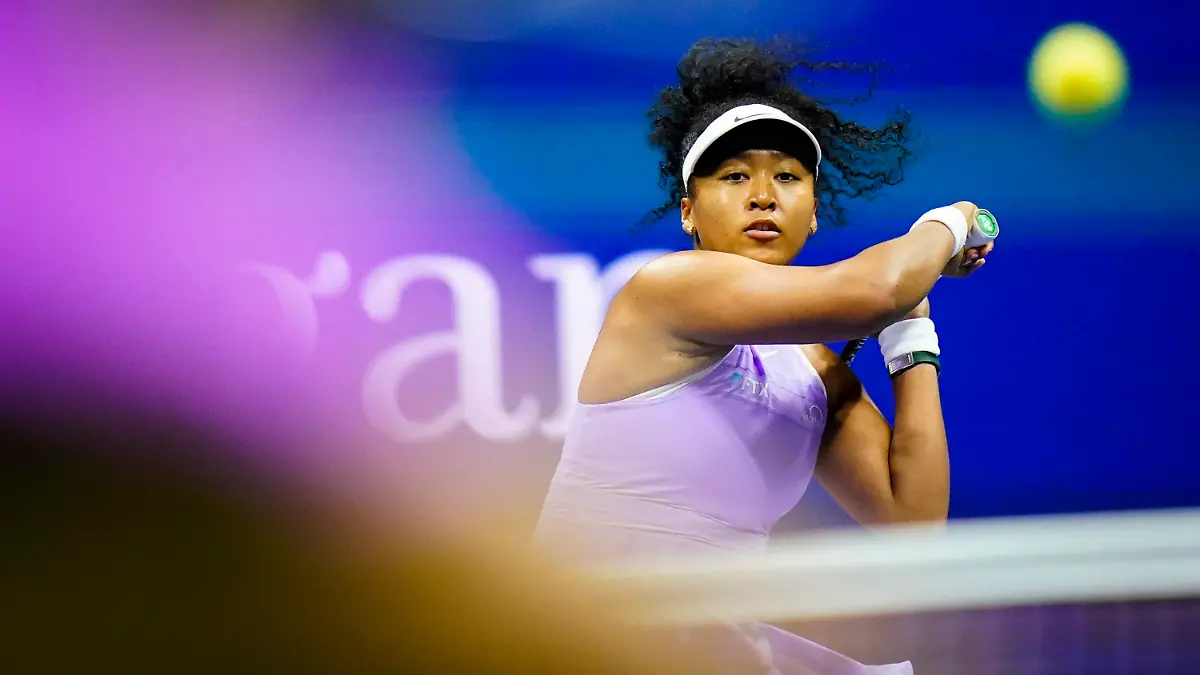 ARCHIV - 30.08.2022, USA, New York: Tennis: Grand Slam/WTA-Tour - US Open, Einzel, Damen, 1. Runde, Osaka (Japan) - Collins (USA): Naomi Osaka in Aktion. Osaka sagte für die Australian Open ab. (zu dpa: «Osaka sagt Australian-Open-Teilnahme ab - Grund unbekannt») Foto: Frank Franklin Ii/AP/dpa +++ dpa-Bildfunk +++