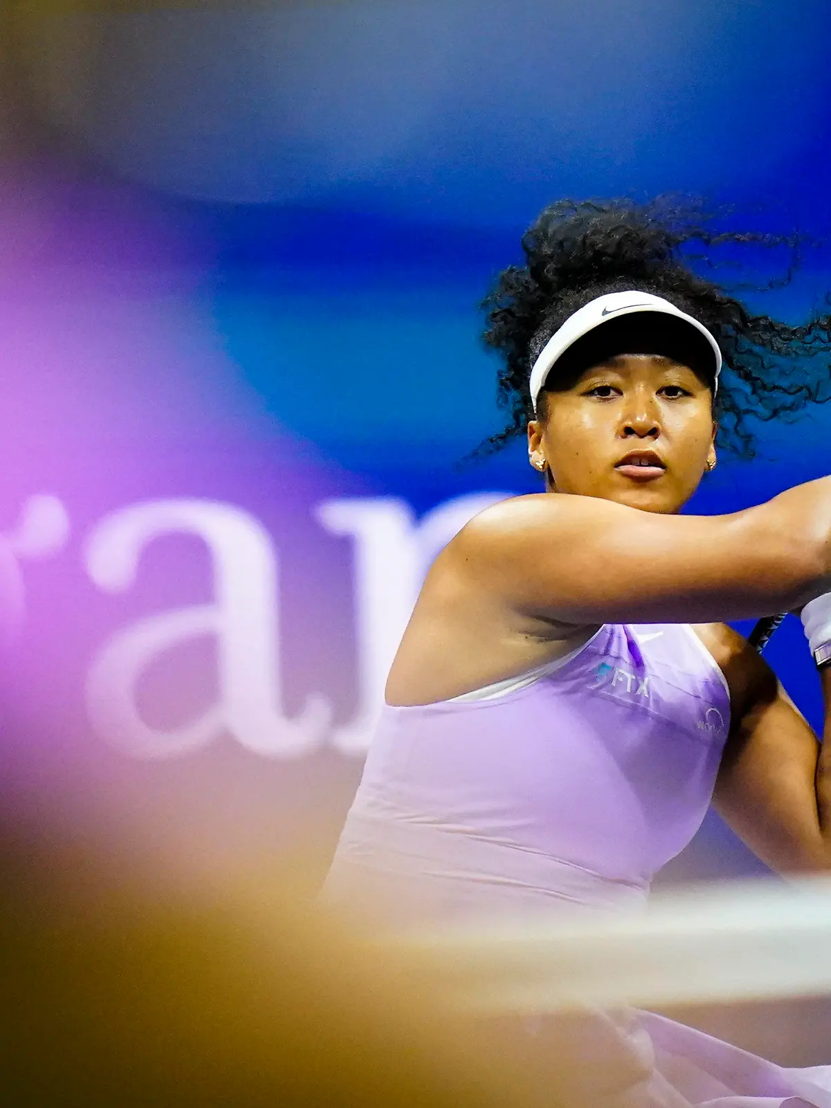 ARCHIV - 30.08.2022, USA, New York: Tennis: Grand Slam/WTA-Tour - US Open, Einzel, Damen, 1. Runde, Osaka (Japan) - Collins (USA): Naomi Osaka in Aktion. Osaka sagte für die Australian Open ab. (zu dpa: «Osaka sagt Australian-Open-Teilnahme ab - Grund unbekannt») Foto: Frank Franklin Ii/AP/dpa +++ dpa-Bildfunk +++
