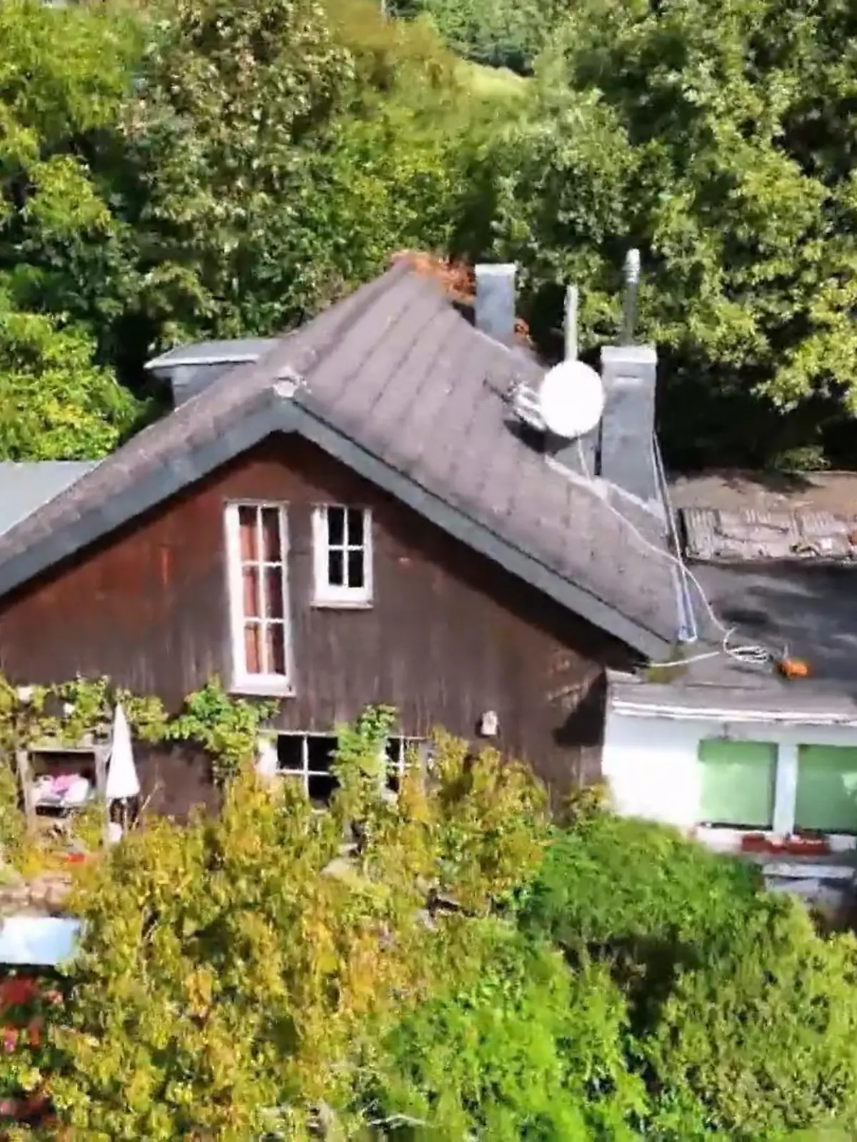Bild zu: "91-Jährige in ihrem Haus förmlich eingesperrt"