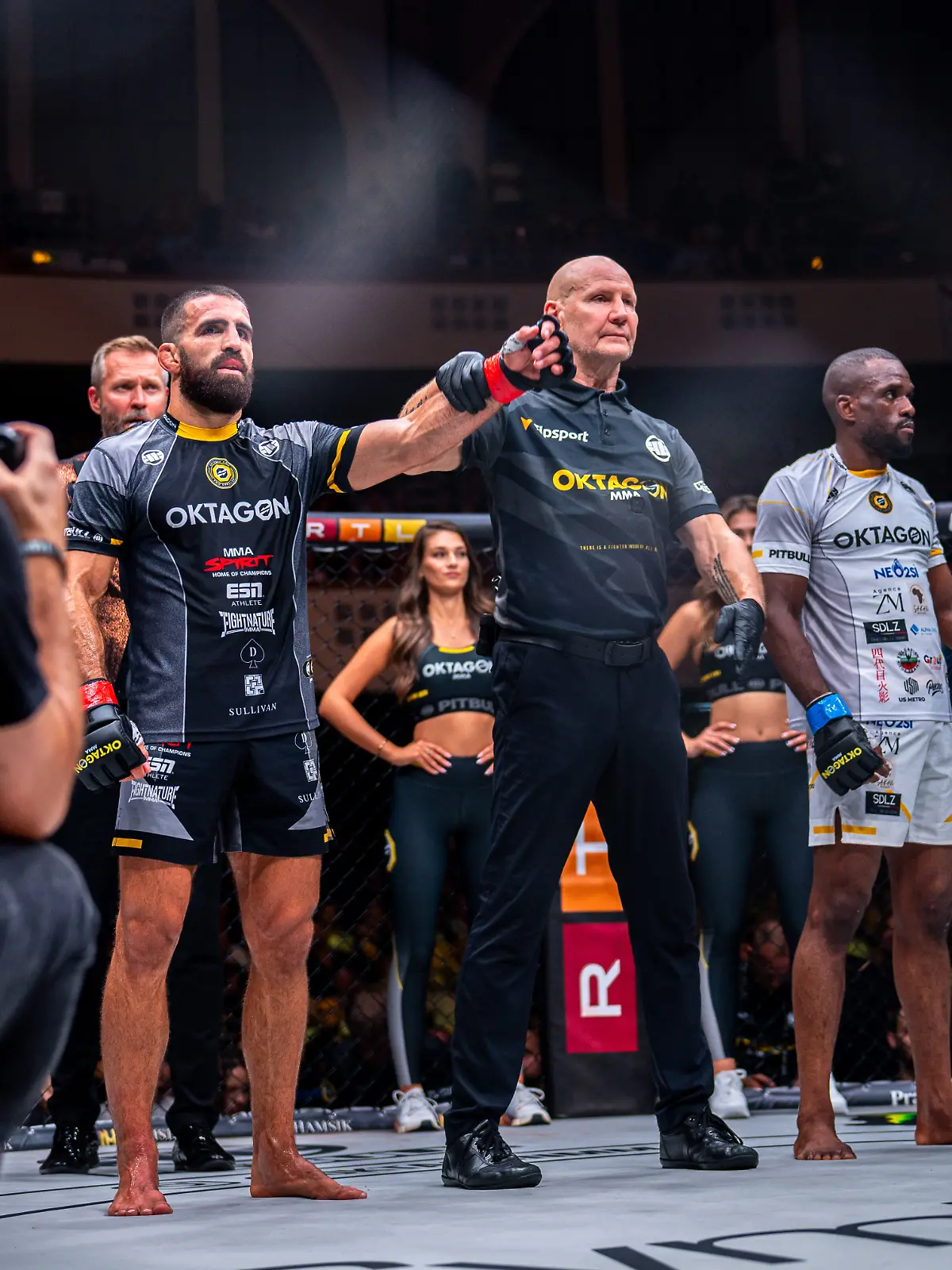 Bild zu: "MMA-Legende Weichel will nach Sieg erstmal Pizzabacken mit der Familie"