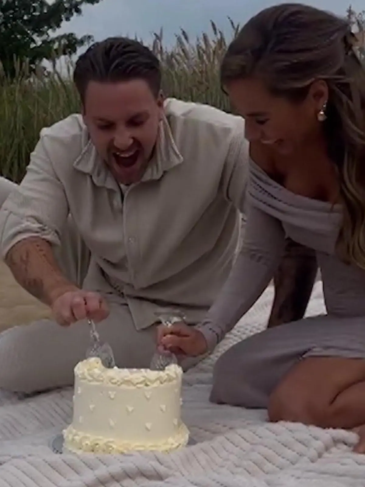 Bild zu: "Die Torte verrät’s! Reality-Stars enthüllen Geschlecht ihres Babys"