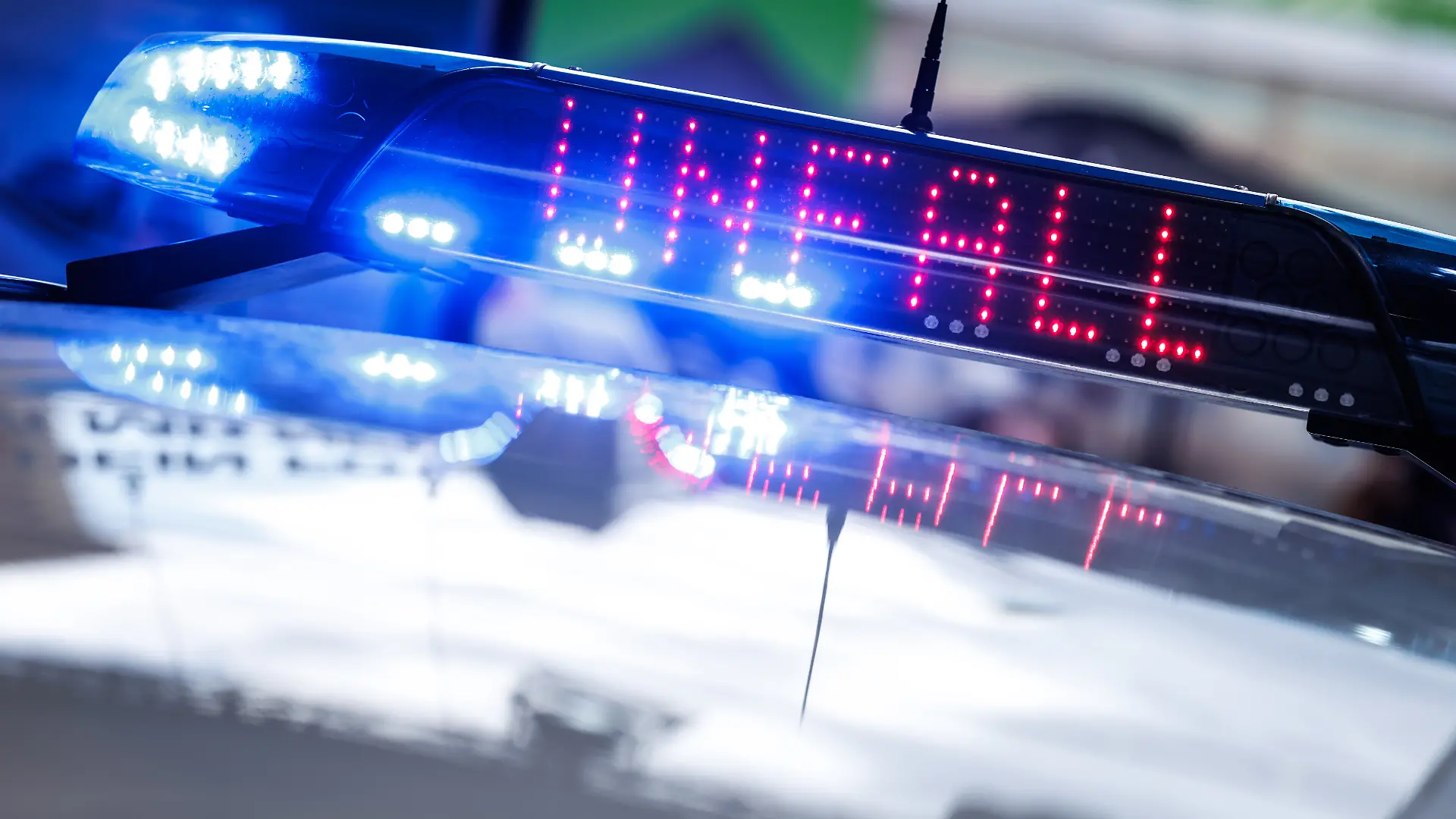 Einsatzfahrzeug der Polizei 