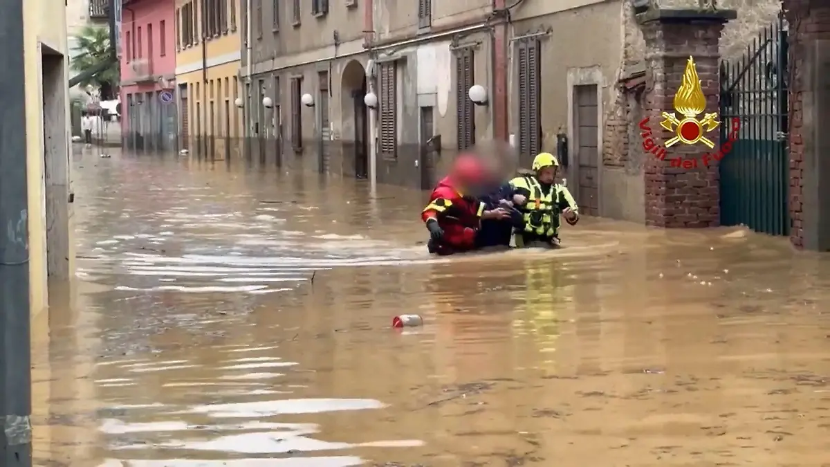 Von Flutwelle mitgerissen! Deutsche Urlauberin im Piemont vermisst Unwetter in Italien
