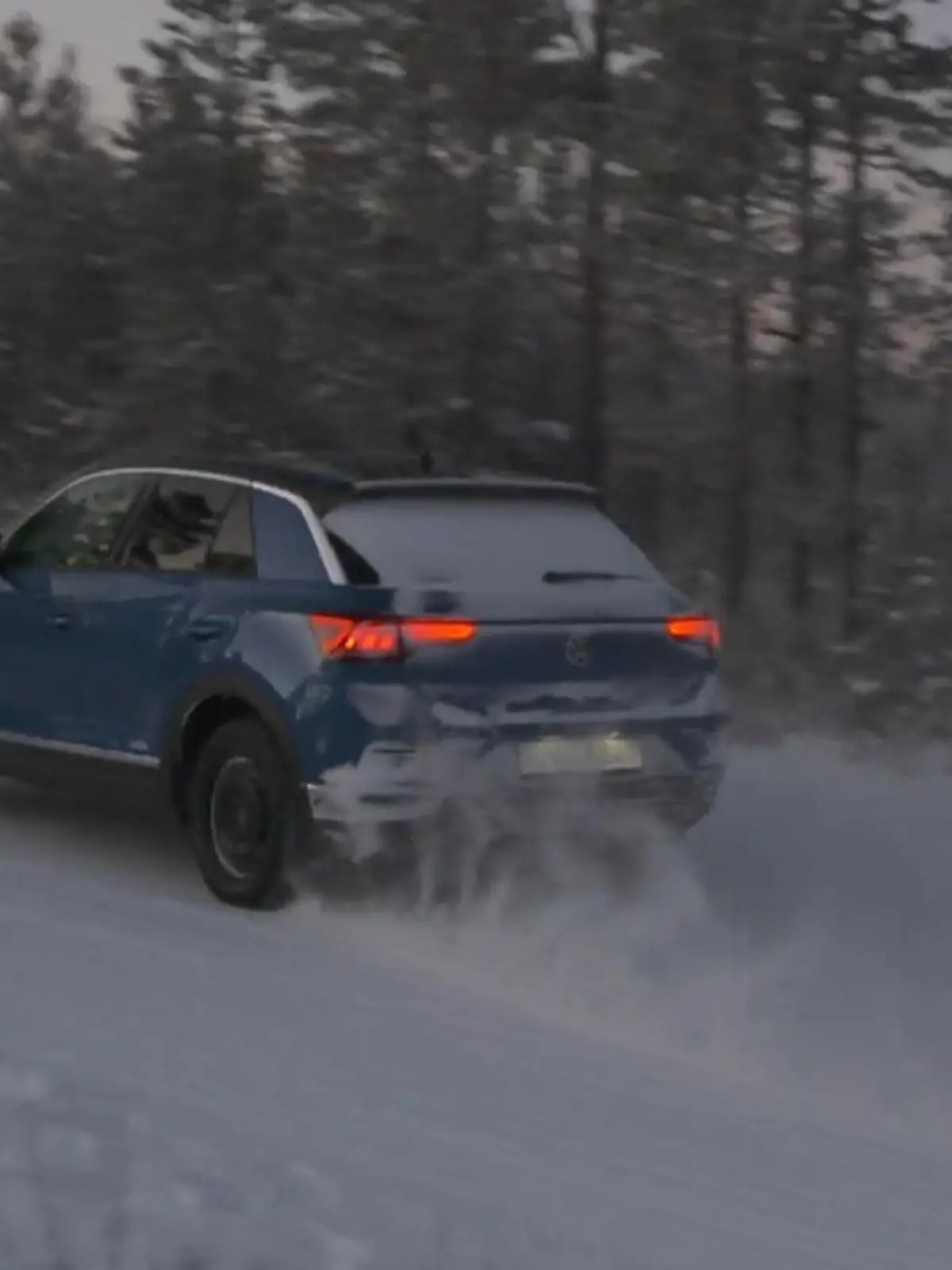 Bild zu: "ADAC testet Winterreifen: Viele nur "mangelhaft"!"