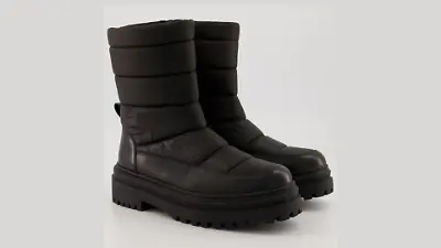 Stiefel mit Steppung