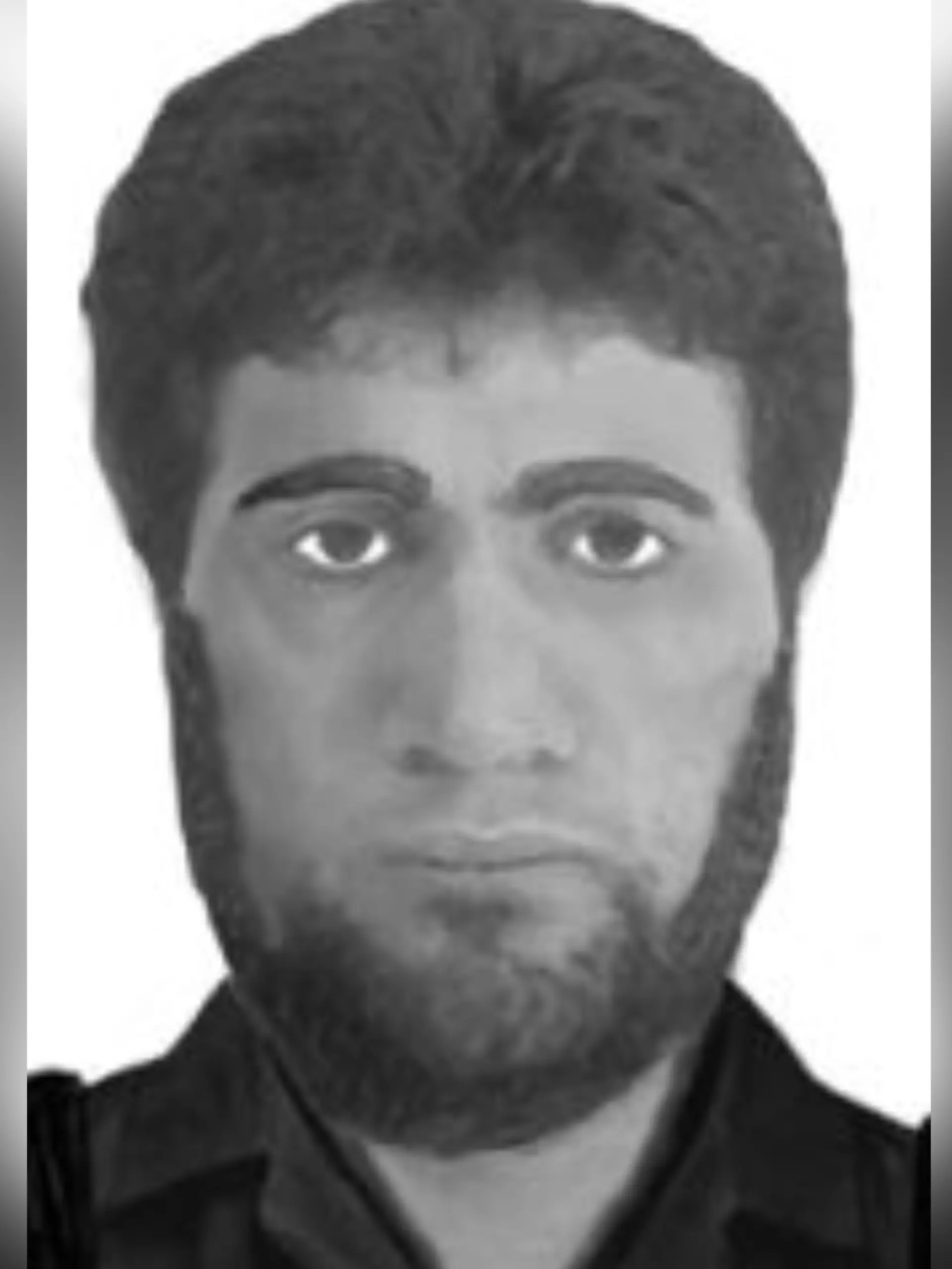 Mit diesem Plakat sucht die Polizei nun nach dem Mann, der eine Frau in Grömitz vergewaltigt haben soll.