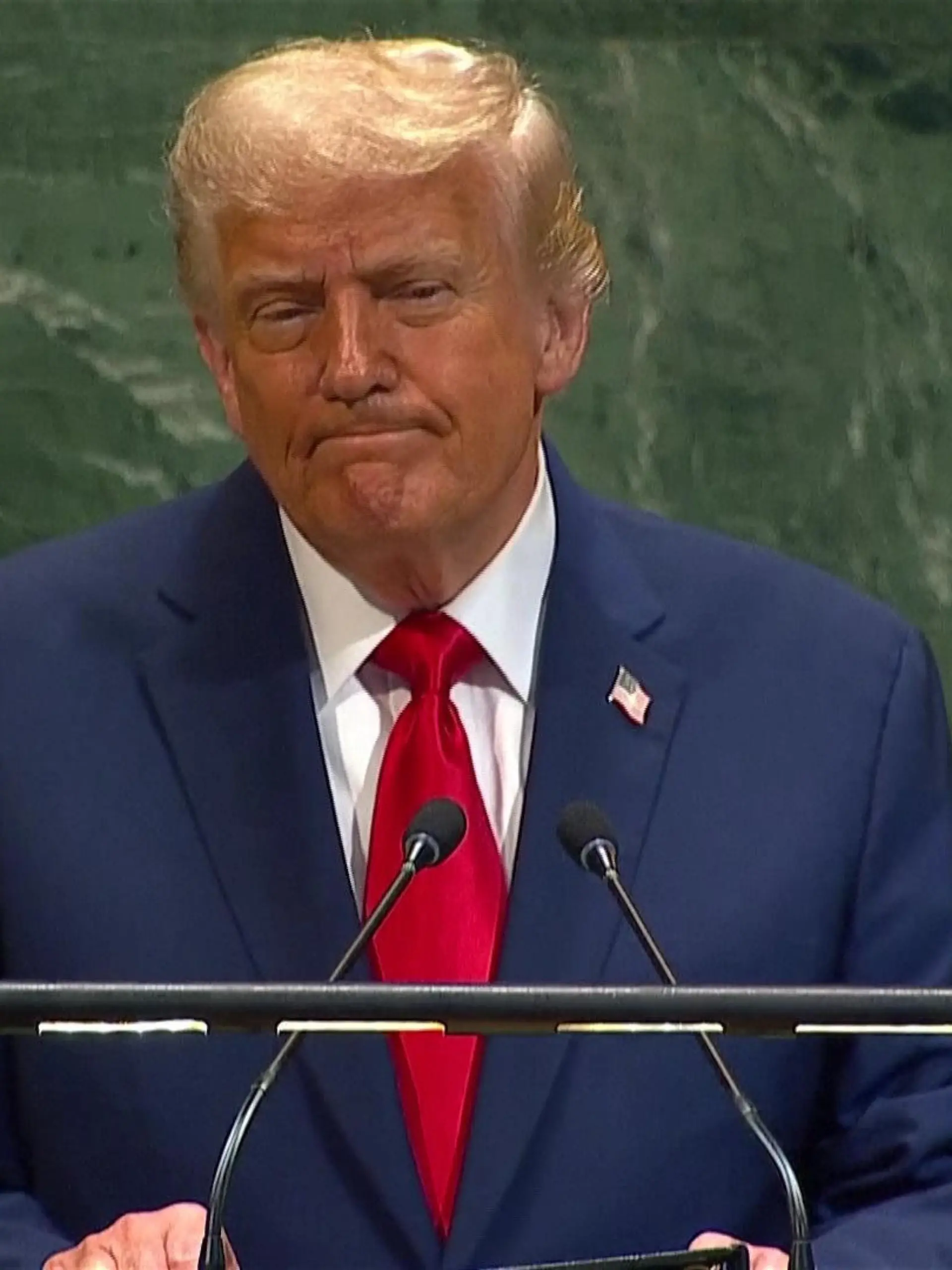 Bild zu: "Während UNO-Rede! Trump poltert wegen Prompter-Panne los"