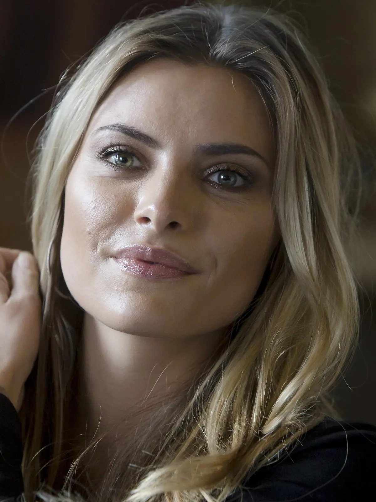 Die Schauspielerin Sophia Thomalla ist Co-Moderatorin des Jubiläums-Semperopern-Balls. Am 30.Januar 2015 findet der traditionelle Ball in der Semperoper Dresden zum zehnten Mal statt.the Actress Sophia Thomalla is Co Presenter the Anniversary  Balls at 30 January 2015 finds the traditional Ball in the Semper Opera Dresden to Tenth times instead