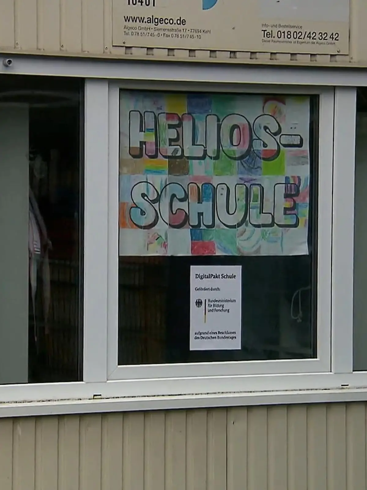 Bild zu: "Schulumzug in Köln wieder verschoben"