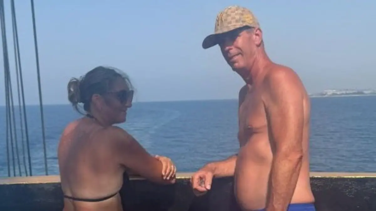 Mit seinen Kindern und Enkelkindern und mit seiner Frau ist Peter gemeinsam auf dem Boot.