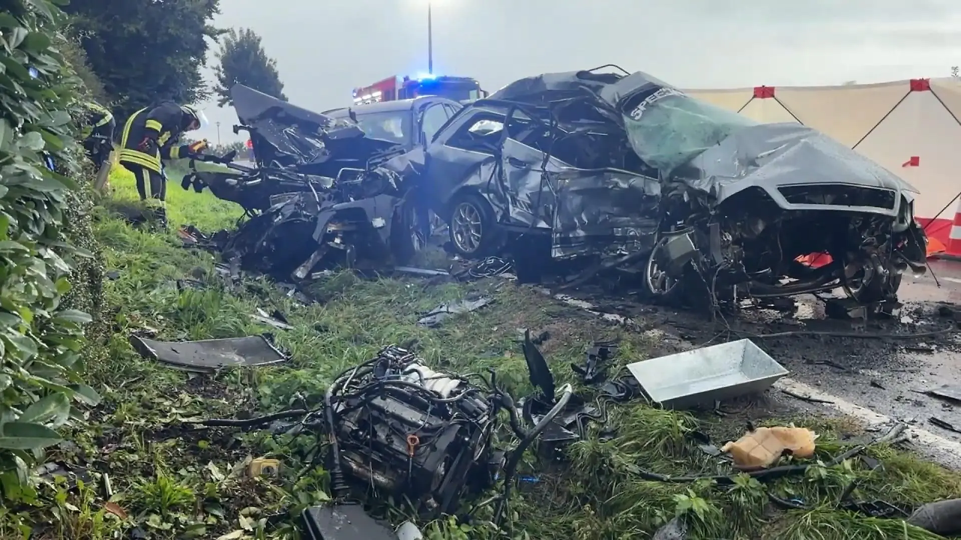 Frontalcrash in Bayern – 20-Jähriger stirbt Illegales Autorennen?